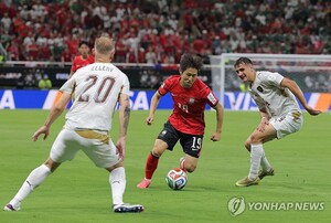 [월드컵] 이강인, 이기레 멕시코 감독과 사제대결